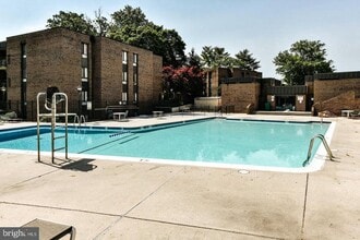 Building Photo - 7802 Dassett Ct