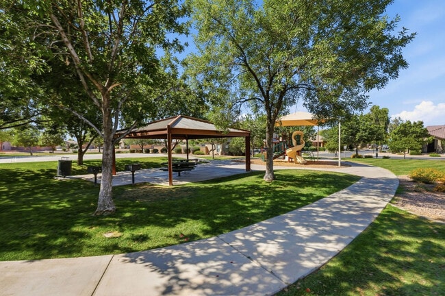 Building Photo - 21858 E Puesta Del Sol