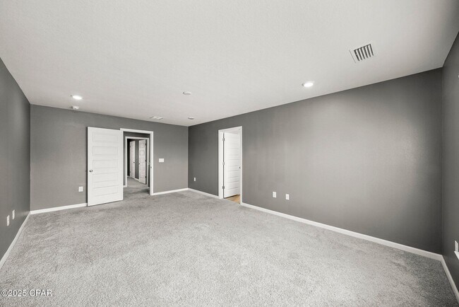 Building Photo - 123 Tiller Dr