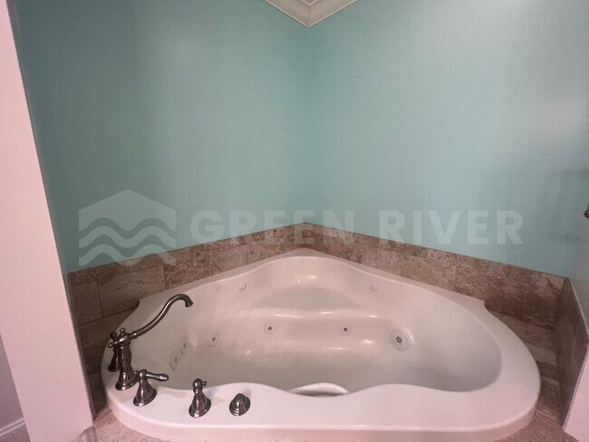 Building Photo - Amazing 4 bedroom home with St Johns River Views Available Now!