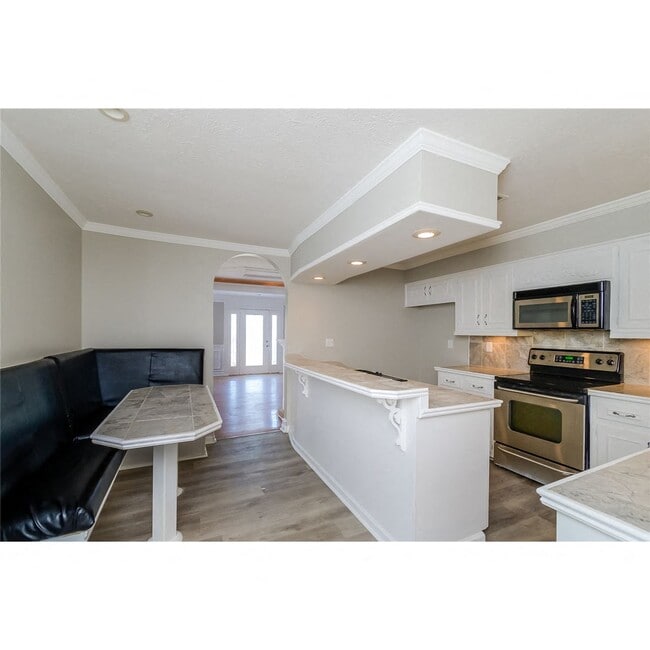 Building Photo - 710 Flanigan Ct