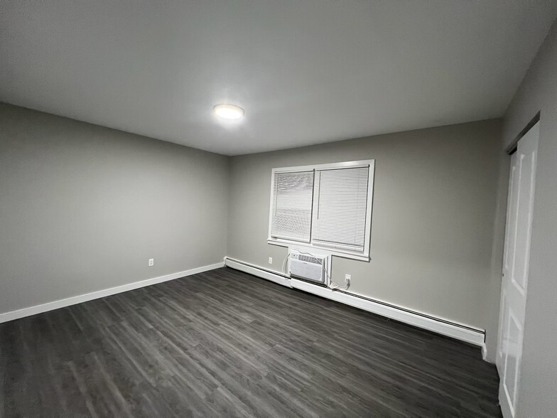 Bedroom - 108 Columbia Ave
