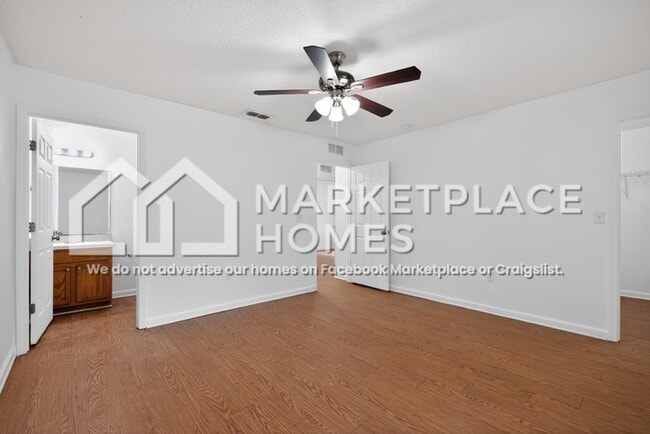 Building Photo - 2167 Thomas Ct