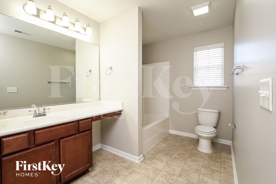 Building Photo - 101 Claystone Dr