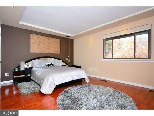 Building Photo - 1804 Worthington Dr