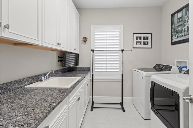 Building Photo - 4580 Shoreleaf Lp