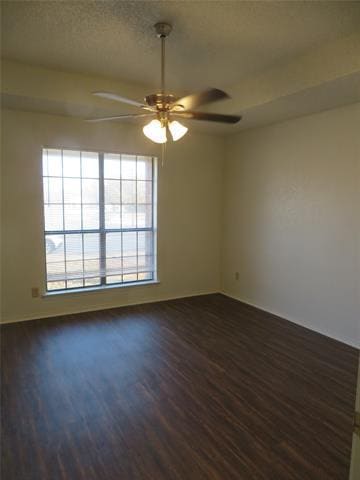 Building Photo - 452 Finch Dr