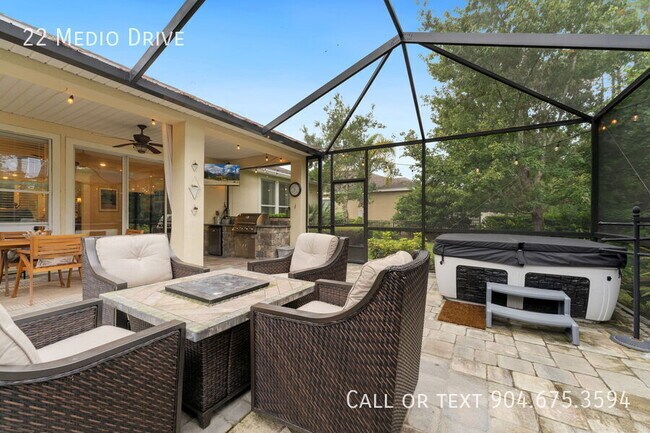 Building Photo - 22 Medio Dr