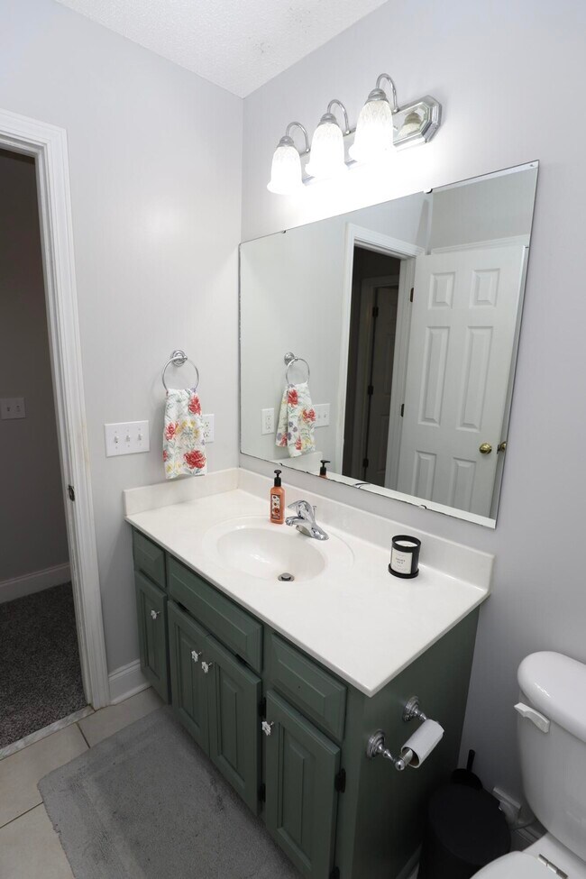 Building Photo - 3245 Arborwood Dr