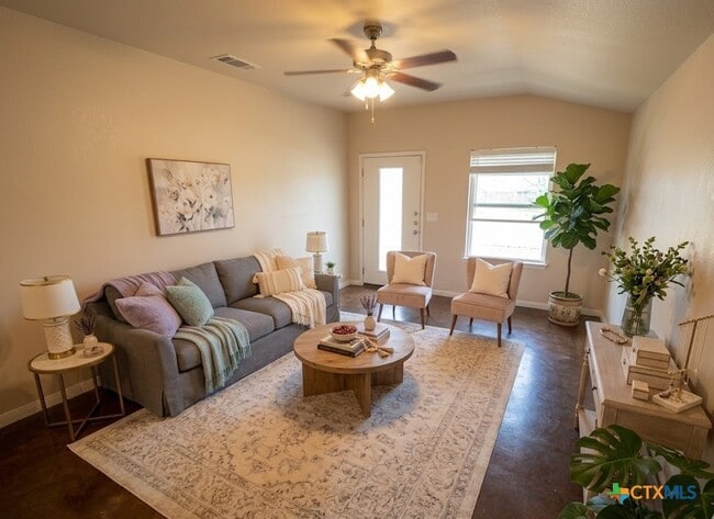 Building Photo - 1505 Shoshoni Trail