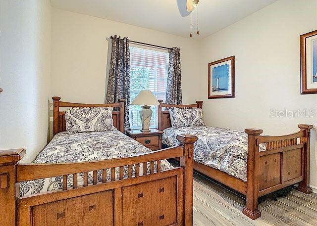 Building Photo - 4862 Cayview Ave