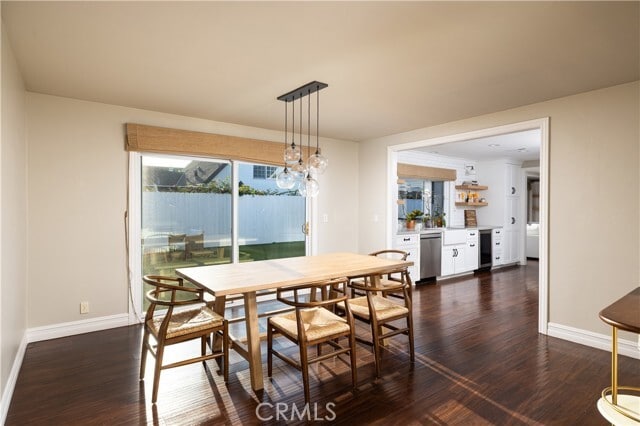 Building Photo - 407 E 16th St