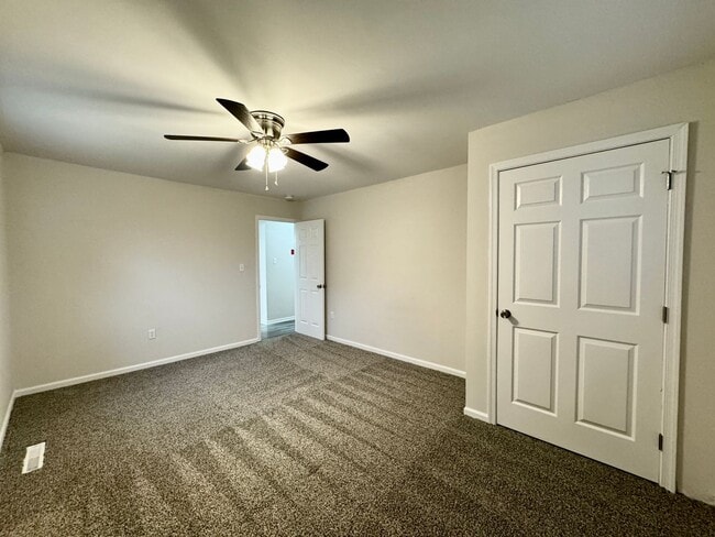 Building Photo - 3-Bedroom Ranch Ready 08-21-26!! Fenced Backyard - Pet Friendly - Updated Kitchen & Baths!