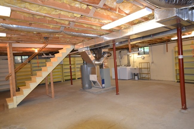 Building Photo - 226 Park Ln