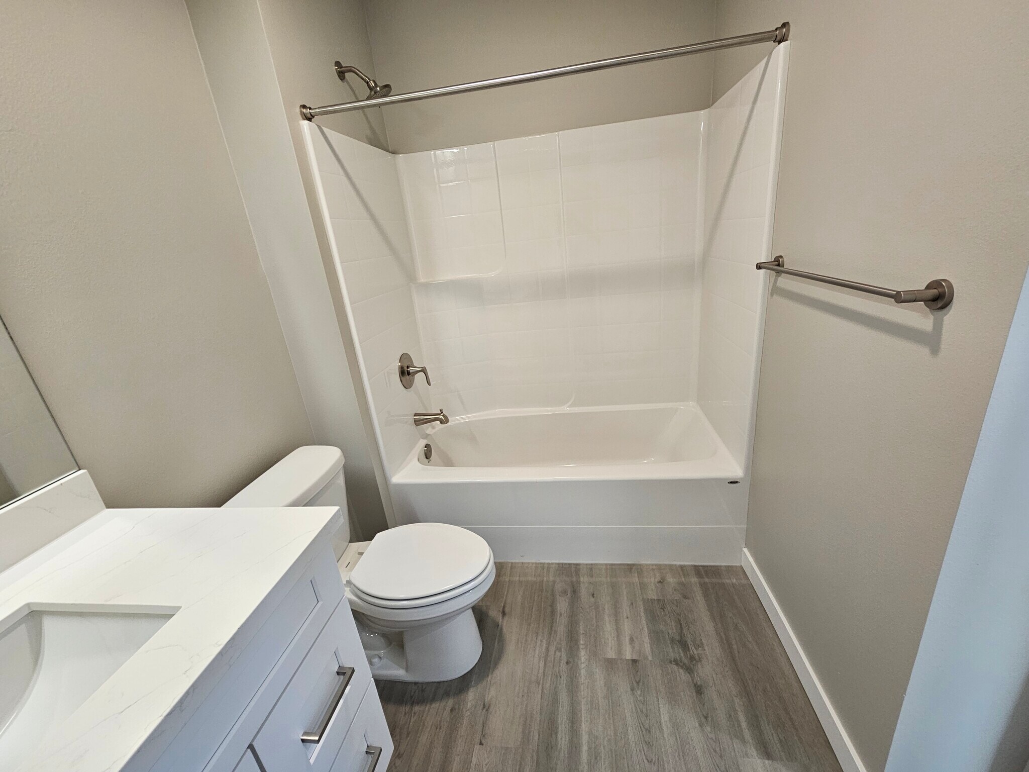 Building Photo - 11122 Vickery Ave E