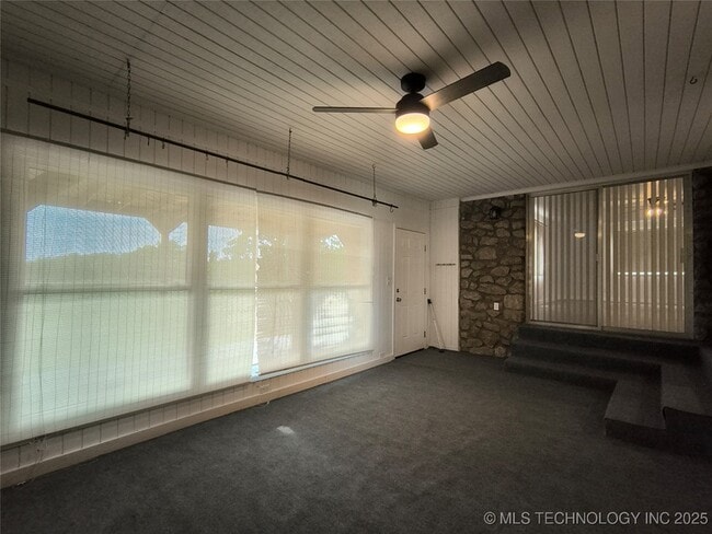 Building Photo - 16012 S Elwood Ave