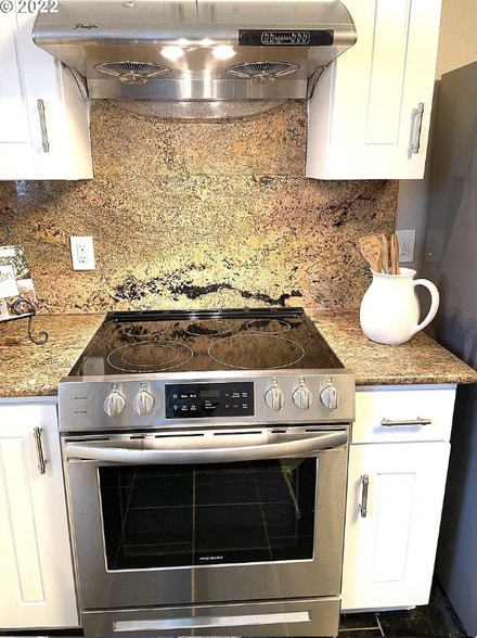 Building Photo - 5635 SE 84th Ave