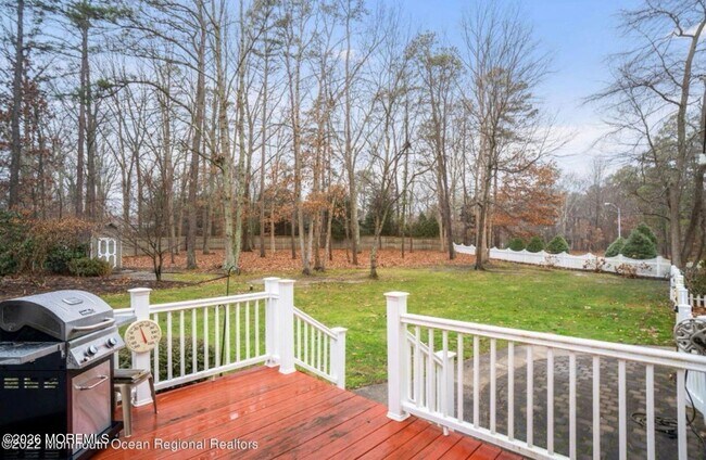 Building Photo - 5 Shepherds Way