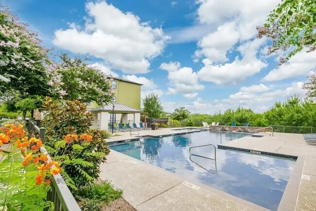 Building Photo - 6710 Babcock Rd