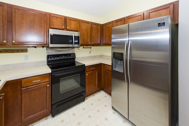 Building Photo - 3 Bedroom 2 Bath Home in Scotts Mill - Summerville