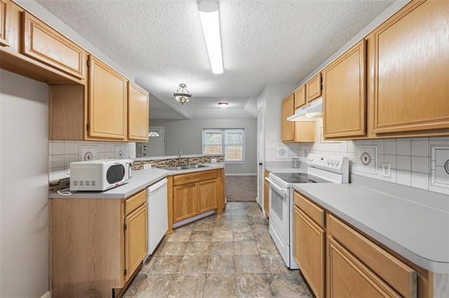 Building Photo - 806 Springfield Dr