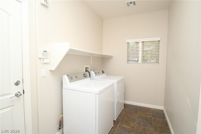 Building Photo - 161 Copper Rock Ct