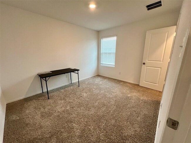 Building Photo - 420 Halfmoon Dr