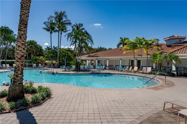 Building Photo - 4949 Kingston Way