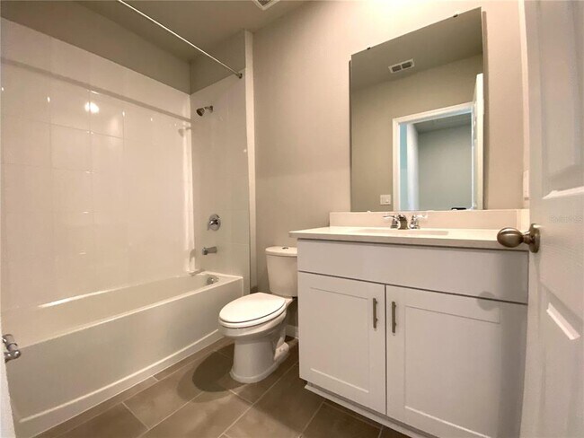 Building Photo - 3122 Bella Vista Dr