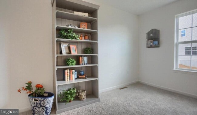 Building Photo - 1706 Shady Ln