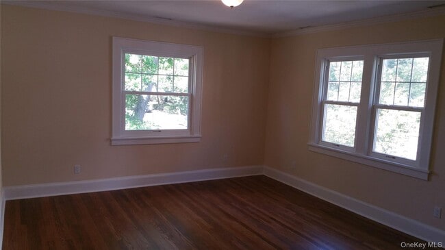 Building Photo - 471 Webster Ave