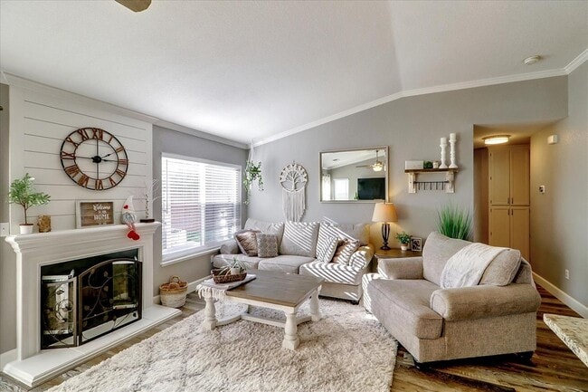 Building Photo - 1437 Promenade Cir