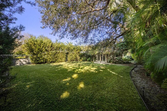 Building Photo - 7290 SW 77th Terrace