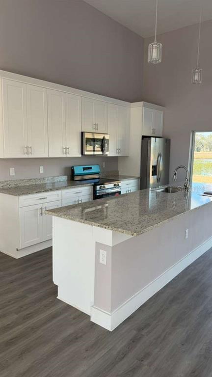 Building Photo - 6805 Heavitree Dr