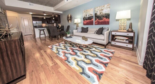 Building Photo - 1625 W Main St