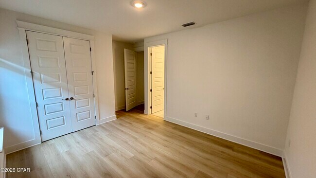 Building Photo - 938 Crystal Byu Blvd
