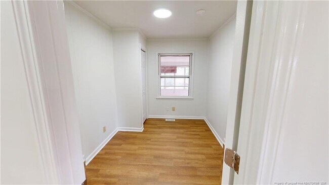 Building Photo - 4020 Welmont Dr