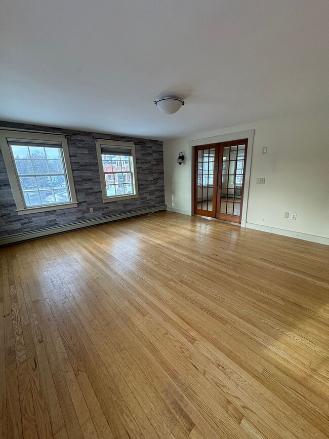 Building Photo - 2 Quechee Rd