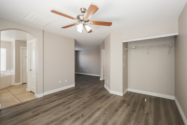 Building Photo - 9304 Freedom Heights Ave