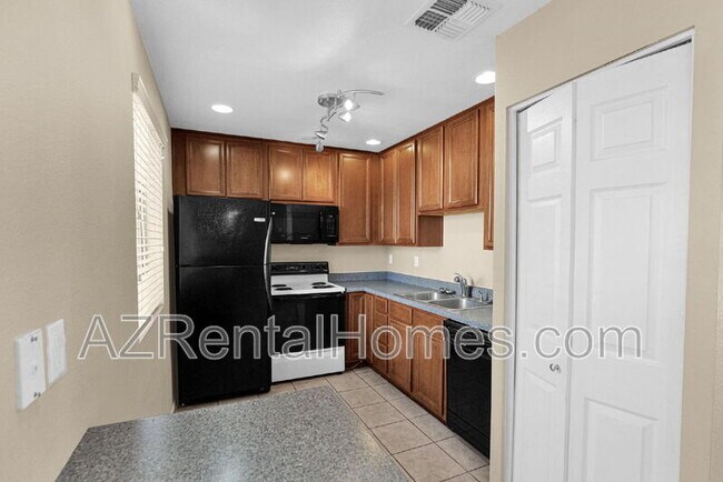 Building Photo - 4354 N 82nd St