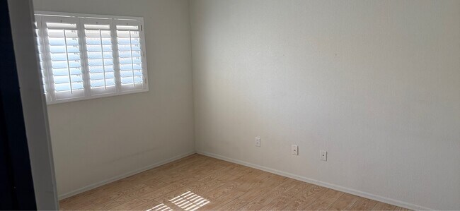 Building Photo - 3448 S Chaparral Rd