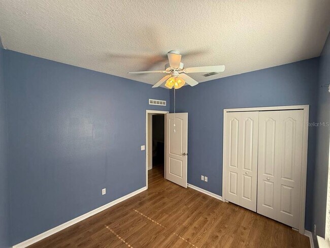 Building Photo - 620 del Pilar Dr