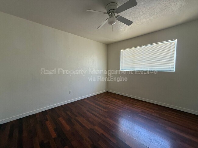 Building Photo - 4021 W Berridge Ln