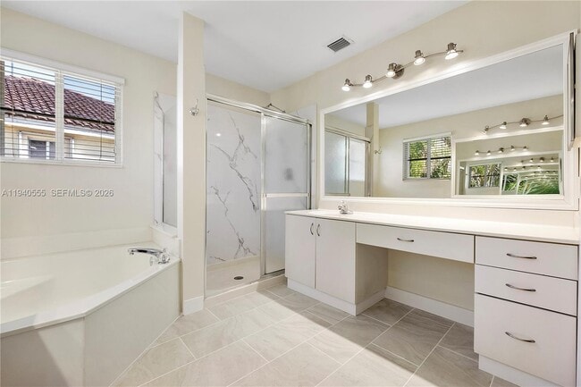 Building Photo - 630 Vista Meadows Dr