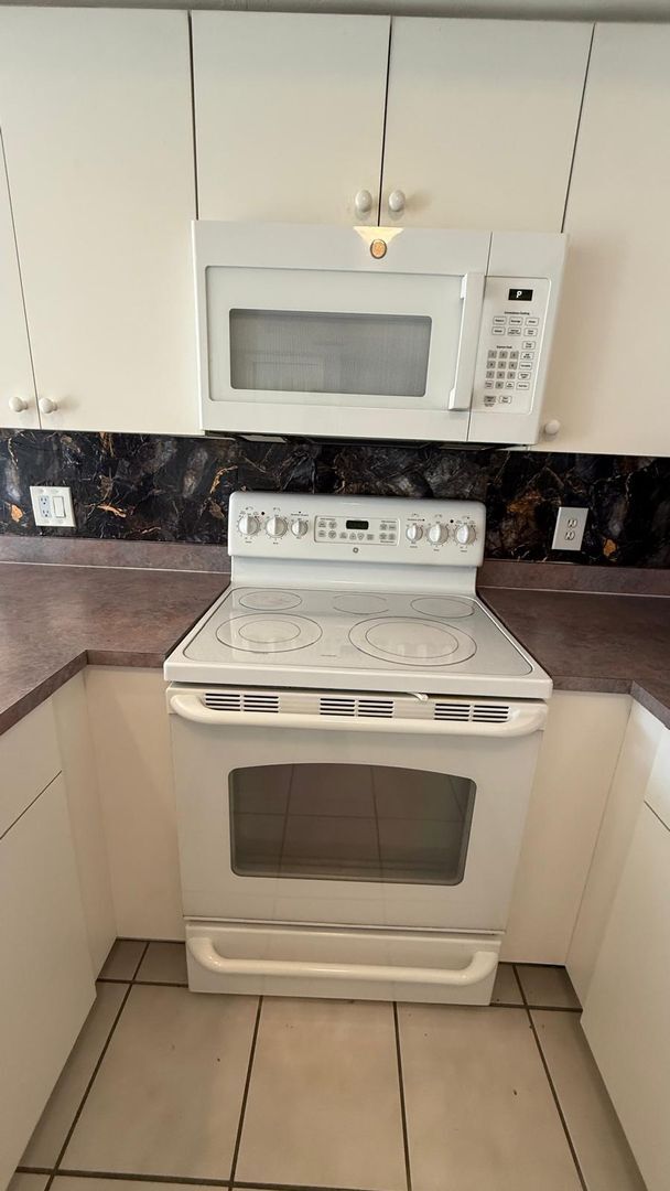 Building Photo - Unit 1 @1407 SE 24TH AVE