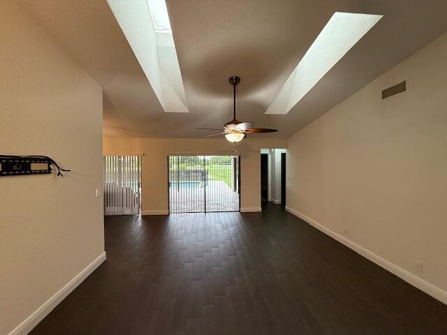 Building Photo - 1603 Hollyhock Rd