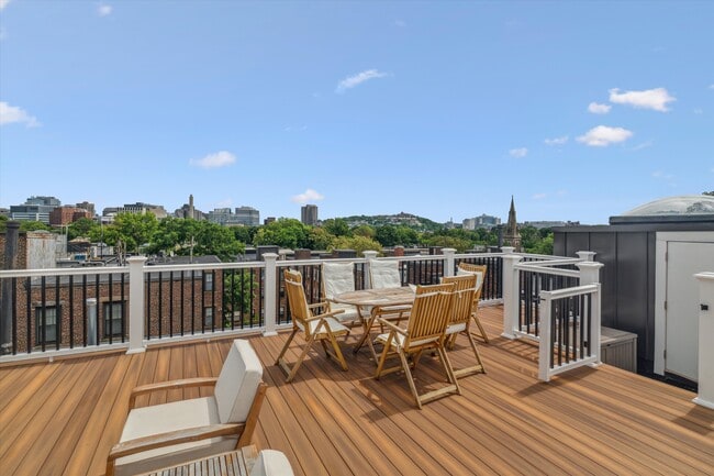 Building Photo - 6 Alton Ct