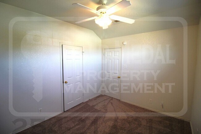 Building Photo - 4302 Hank Dr