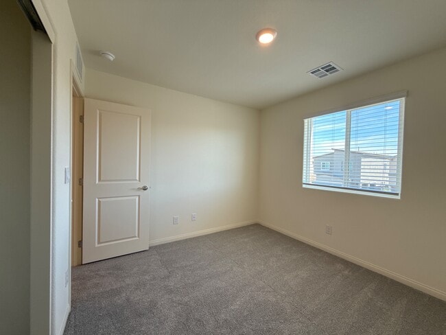 Building Photo - 10415 Ricordi St