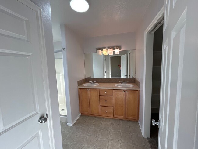 Building Photo - Experience Community in SE Corvallis